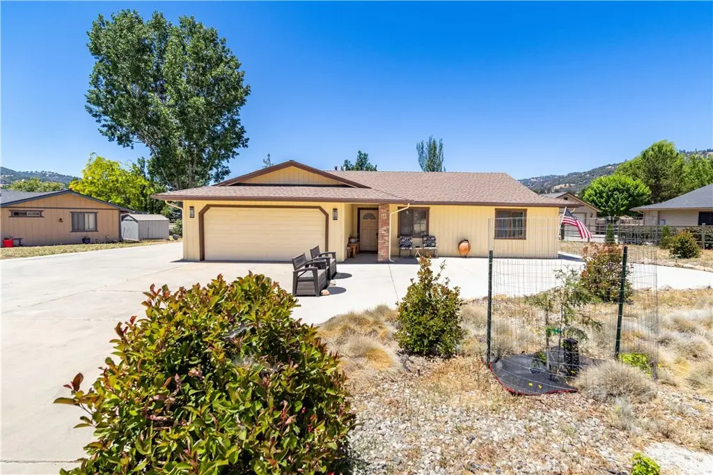 29381 Fawn Way, Tehachapi, CA — listing photo 1