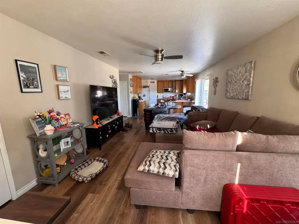 Single Family Residence for rent at 9208 Pinkard, El Cajon, CA featuring 2 beds and 1 bath