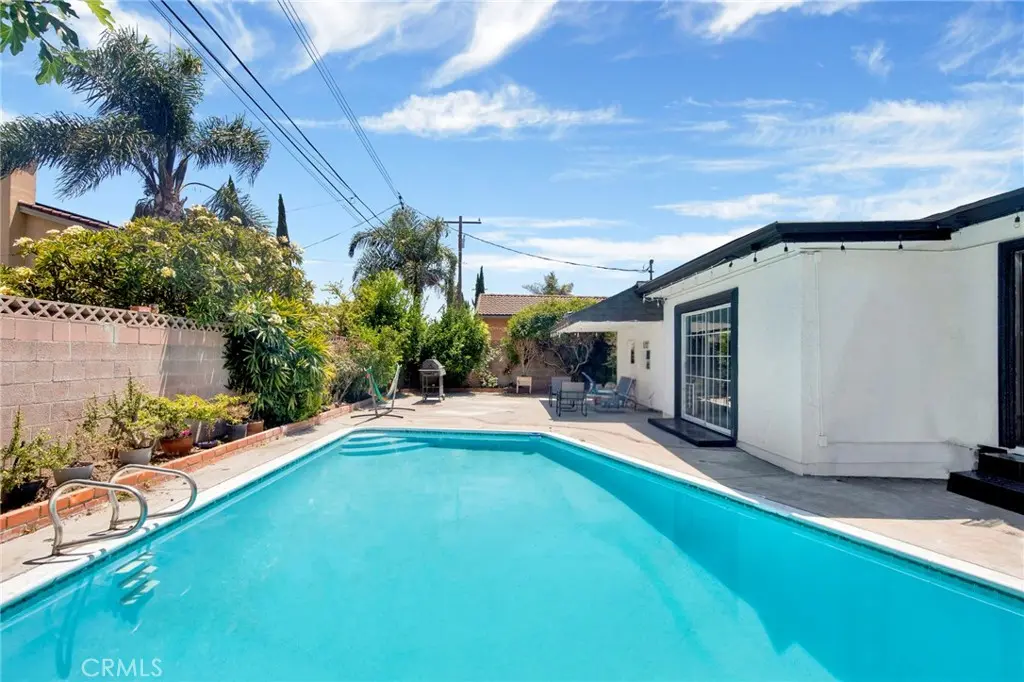 10236 Mattock Avenue, Downey, CA — listing photo 1