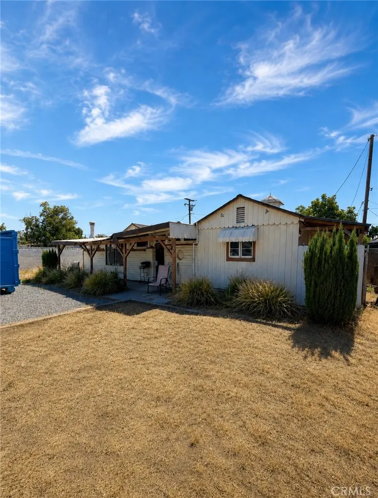 Single Family Residence for sale at 1082 S Santa Fe st, Hemet, CA featuring 3 beds and 2 baths