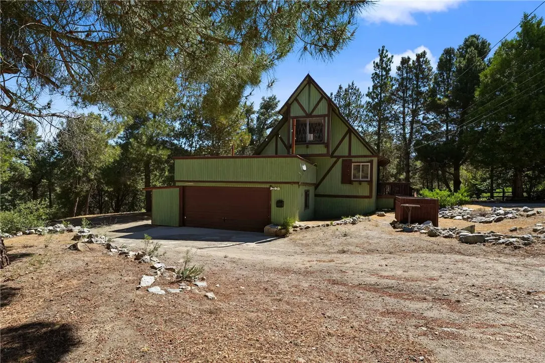 14533 Voltaire, Frazier Park, CA — listing photo 1