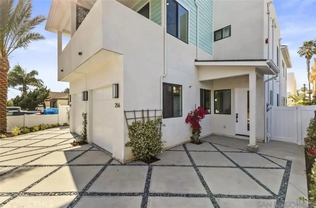 Condominium for rent at 178 Dahlia, Imperial Beach, CA featuring 3 beds and 4 baths