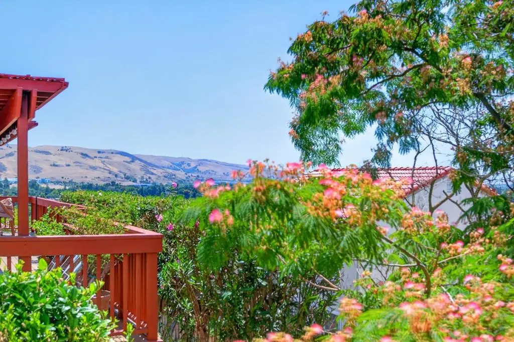 618 Skyway Drive, San Jose, CA — listing photo 1