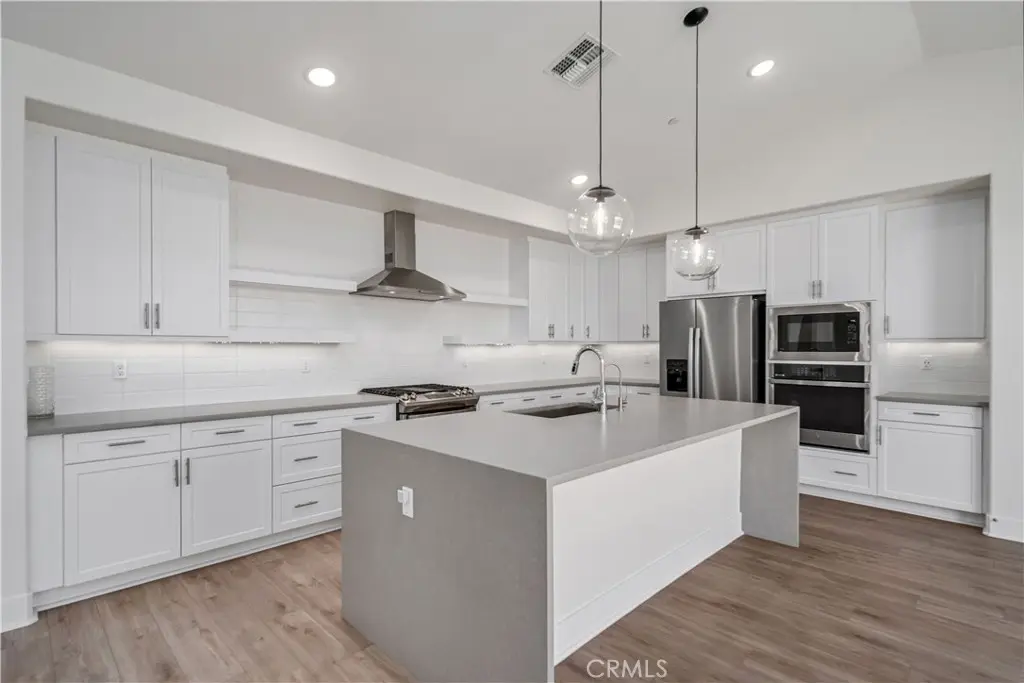 Single Family Residence for sale at 213 Cassano, Tehachapi, CA featuring 3 beds and 2 baths