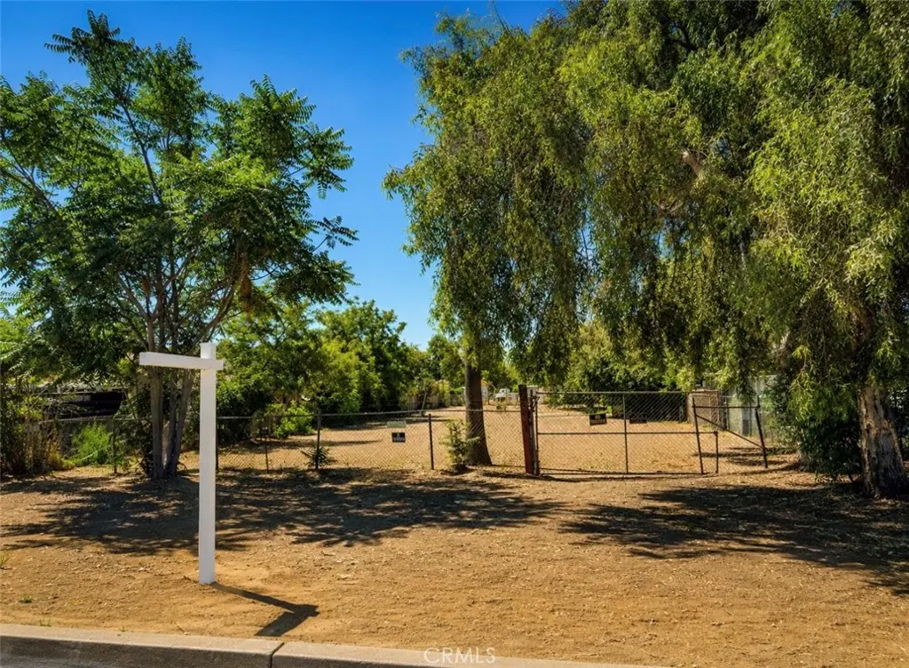 935 E 3rd, San Bernardino, CA — listing photo 1