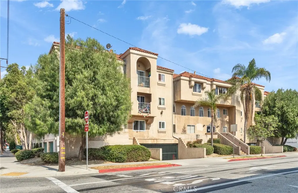 6100 Rugby 211, Huntington Park, CA — listing photo 1