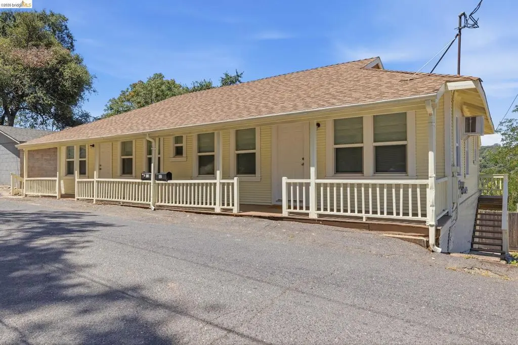 Duplex for sale at 172 N Shepherd St, Sonora, CA