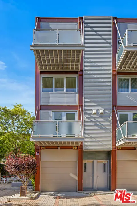 3450 Cahuenga Boulevard 801, Los Angeles, CA — listing photo 1