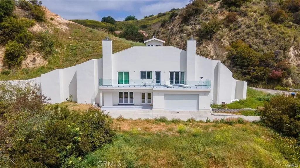 2411 N Topanga Canyon Boulevard, Topanga, CA — listing photo 1