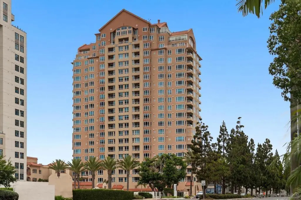 Single Family Residence for rent at 3890 Nobel Dr 1104, San Diego, CA featuring 1 bed and 1 bath