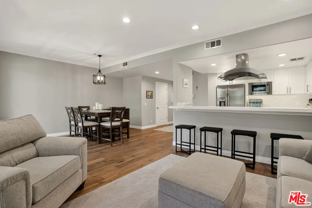 Condominium for sale at 1426 N Laurel Avenue 110, West Hollywood, CA featuring 2 beds and 3 baths
