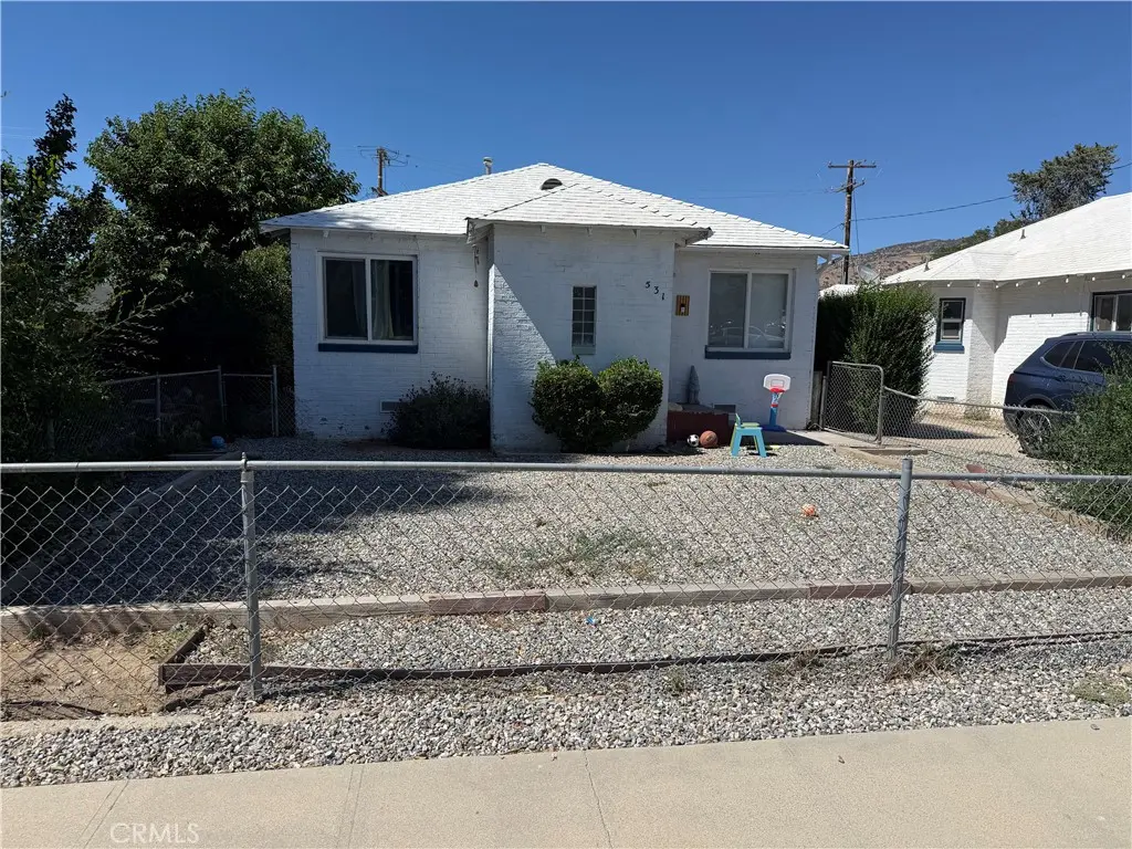 113 S Snyder Ave, Tehachapi, CA — listing photo 1