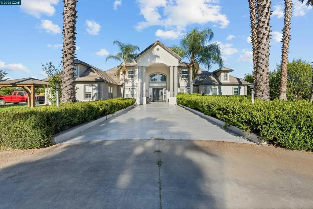 Single Family Residence for sale at 12732 N West Ln, Lodi, CA featuring 6 beds and 6 baths