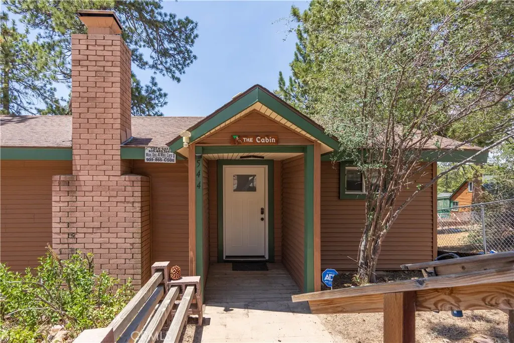 544 Vista Lane, Big Bear Lake, CA — listing photo 1