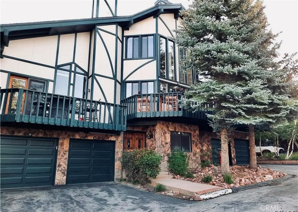 Condominium for rent at 39802 Lakeview, Big Bear Lake, CA featuring 2 beds and 3 baths