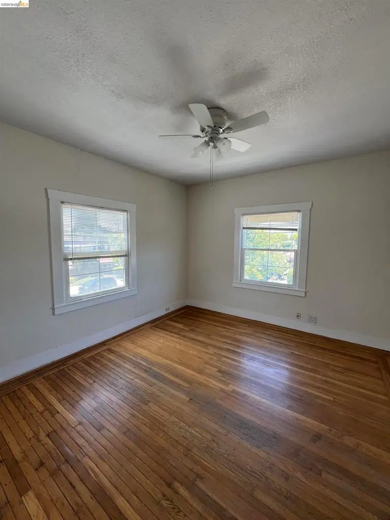 Residential Lease for rent at 2249 SPAULDING AVE, Berkeley, CA featuring 1 bed and 1 bath