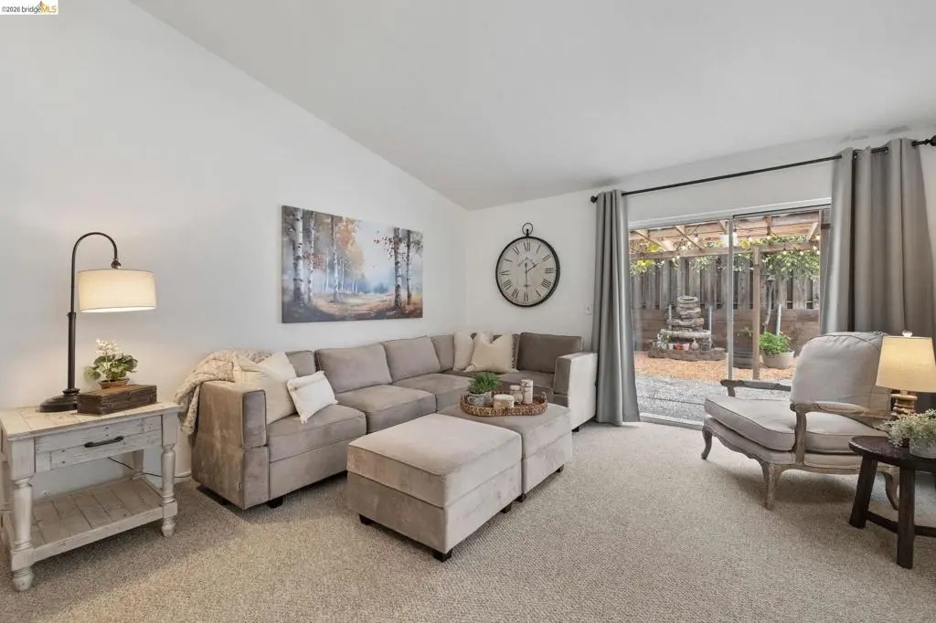 Manufactured In Park for sale at 12660 Red Chesnut #18, Sonora, CA featuring 2 beds and 2 baths