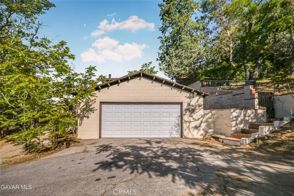 43714 Log Cabin Trl, Lake Hughes, CA — listing photo 1