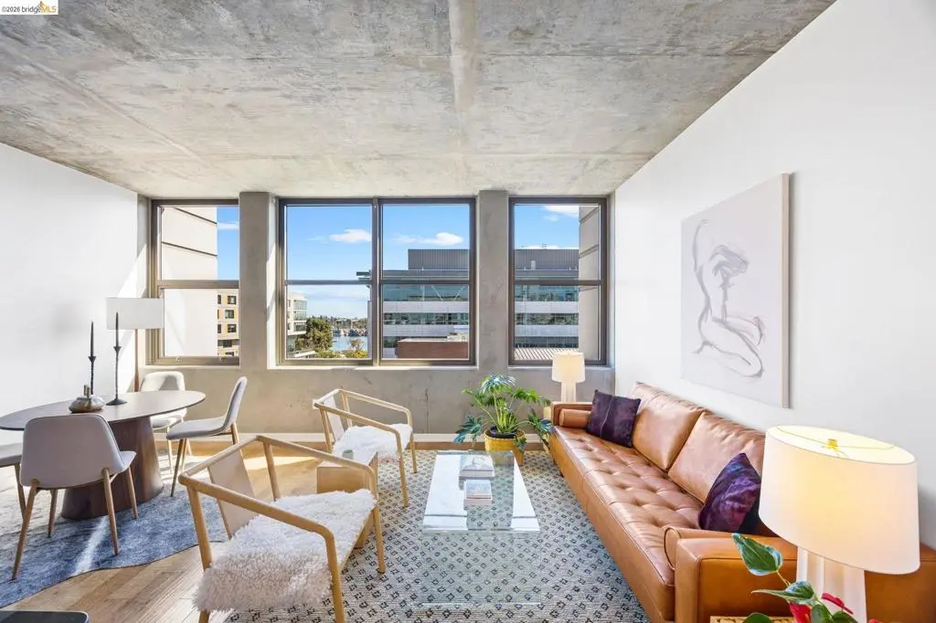 Condominium for sale at 311 2Nd St 714, Oakland, CA featuring 1 bed and 1 bath
