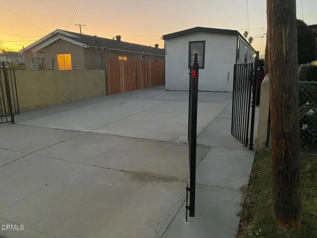 11333 Azahar Street, Ventura, CA — listing photo 1