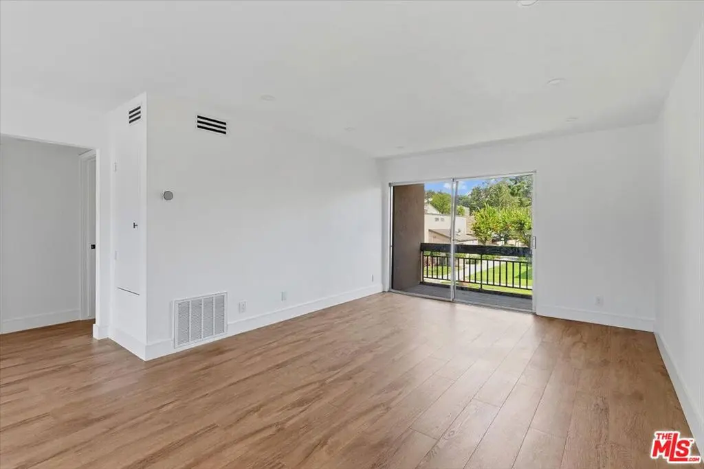 25746 Player Drive Q4, Santa Clarita, CA — listing photo 1