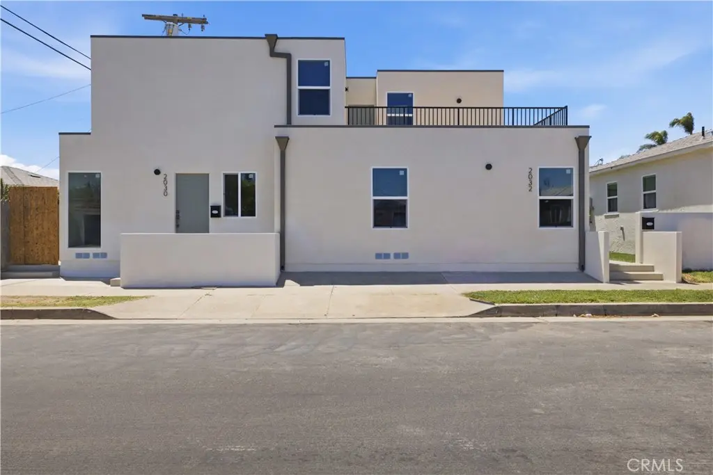 Residential Lease for rent at 2032 88th Street, Los Angeles, Los Angeles County, CA featuring 3 beds and 2 baths