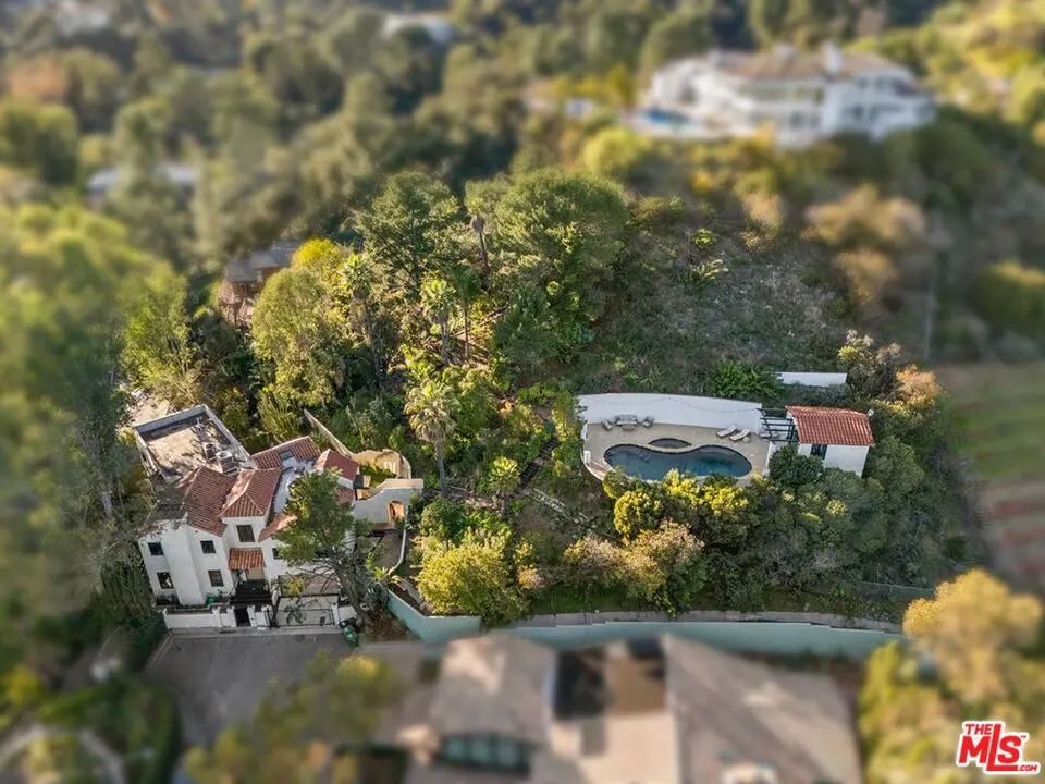 Single Family Residence for sale at 8171 Tianna Road, Los Angeles, CA featuring 5 beds and 6 baths