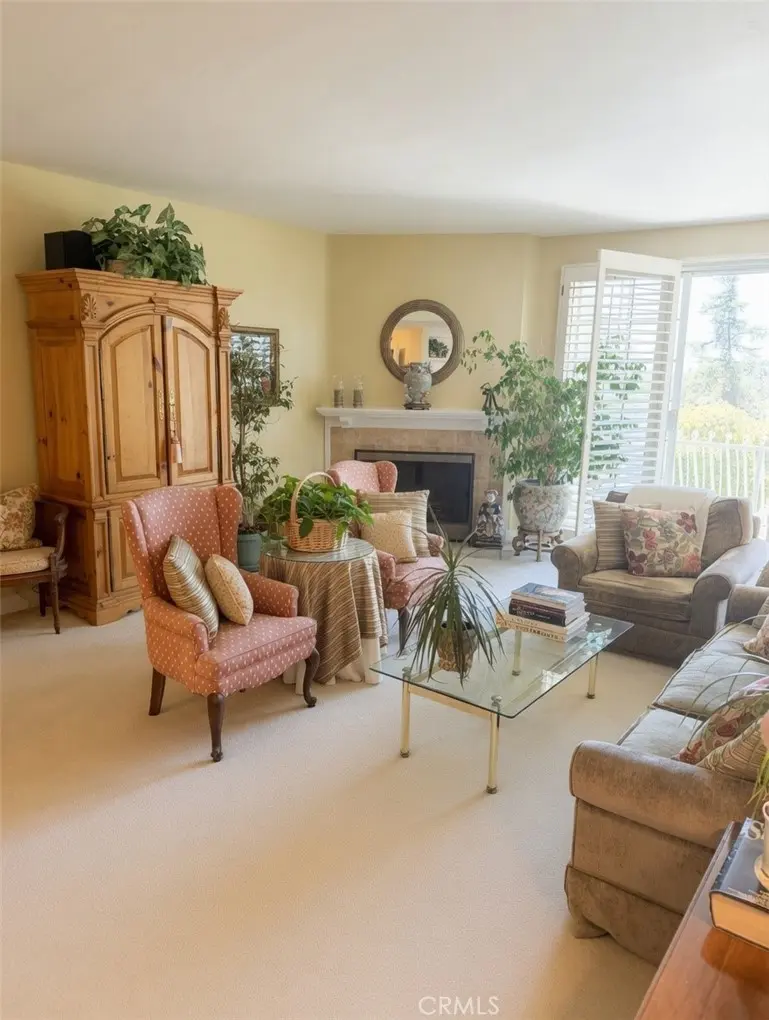 Condominium for sale at 10668 Eastborne 203, Los Angeles, CA featuring 2 beds and 2 baths
