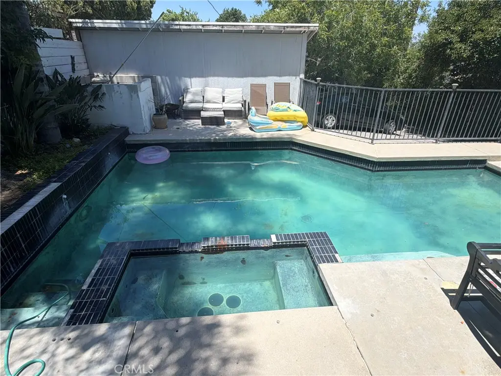 22304 Cass, Woodland Hills, CA — listing photo 1