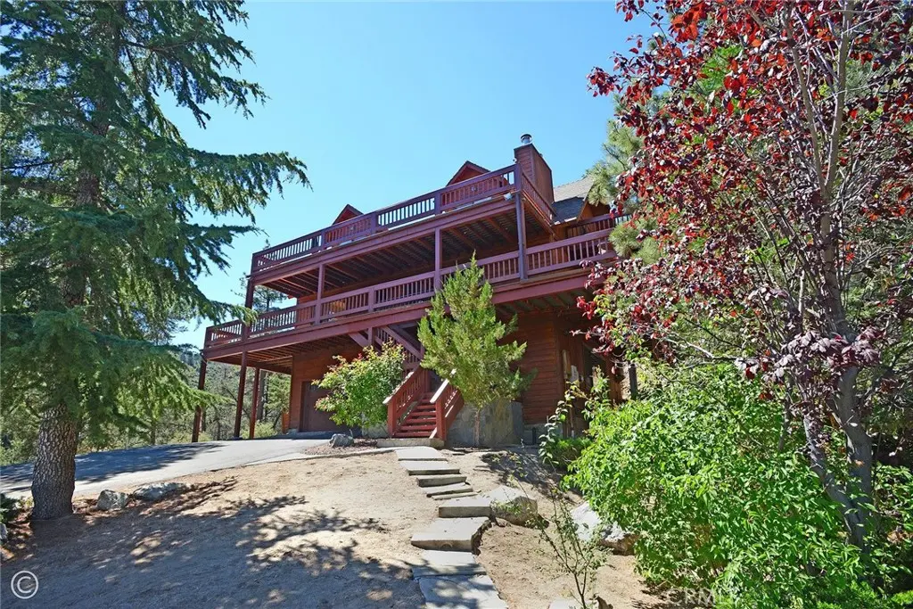 2027 Ivory Lane, Pine Mountain Club, CA — listing photo 1