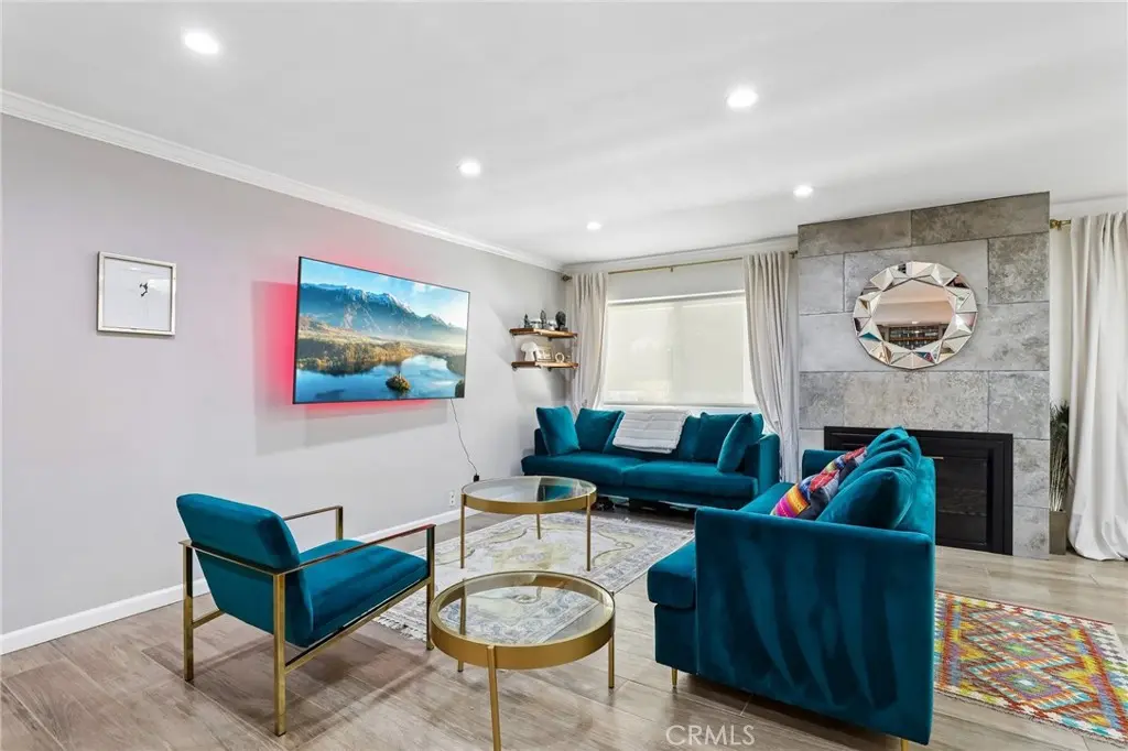 1221 N Kings 203, West Hollywood, CA — listing photo 1