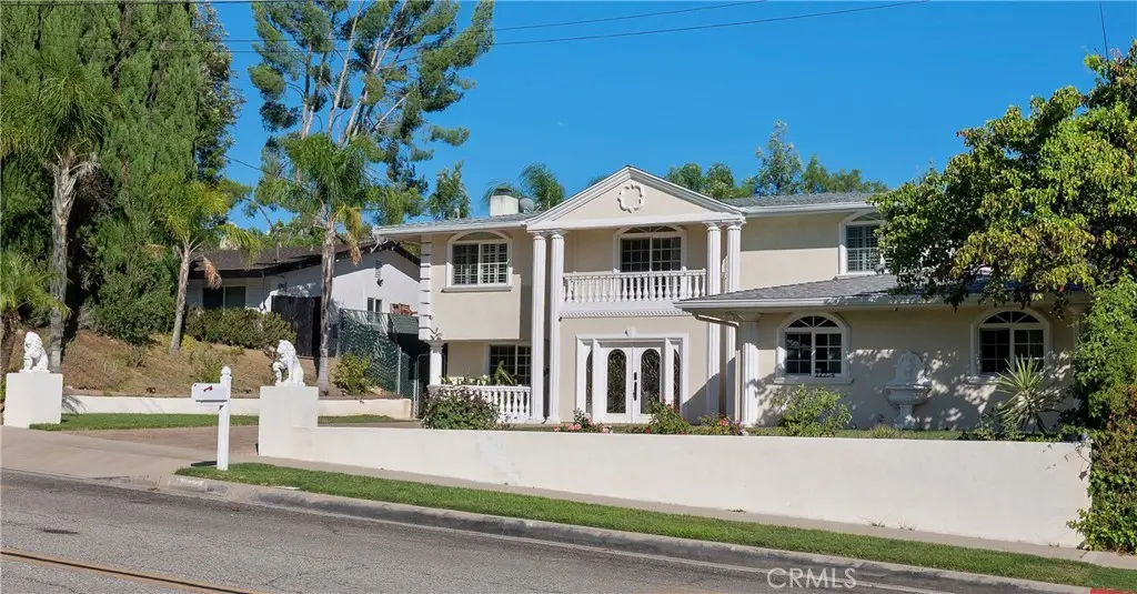 Single Family Residence for sale at 22534 Liberty Bell Road, Calabasas, CA featuring 5 beds and 4 baths