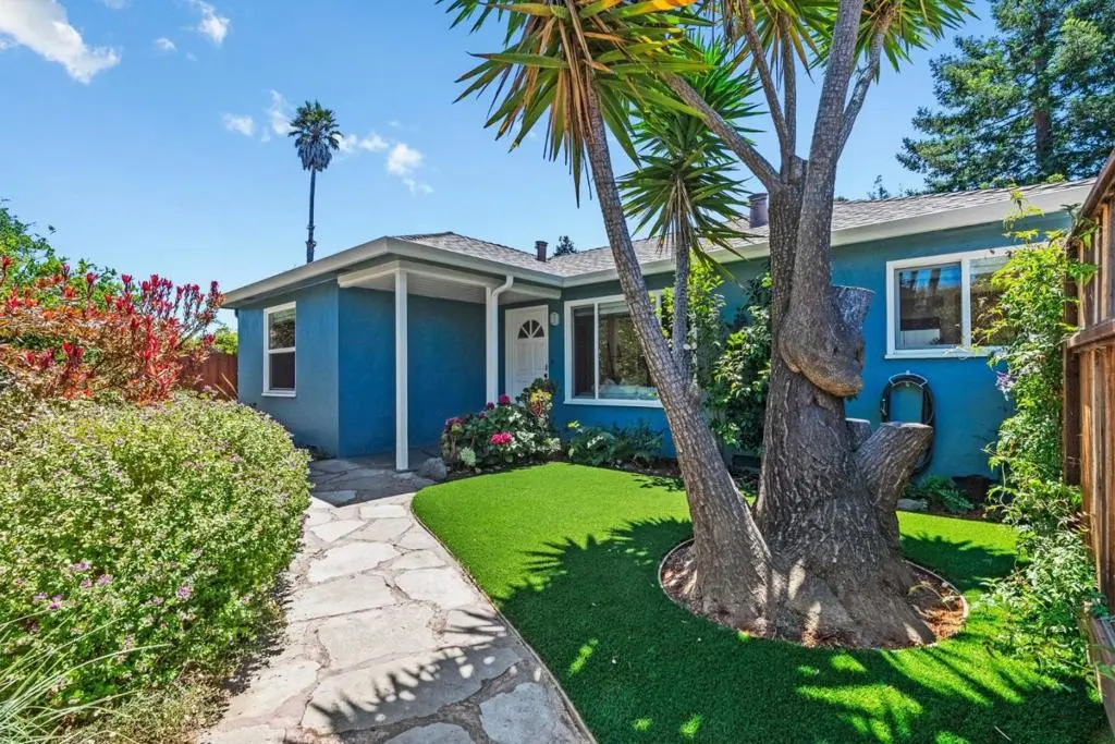 Single Family Residence for sale at 3052 Elda Lane, Santa Cruz, CA featuring 2 beds and 2 baths
