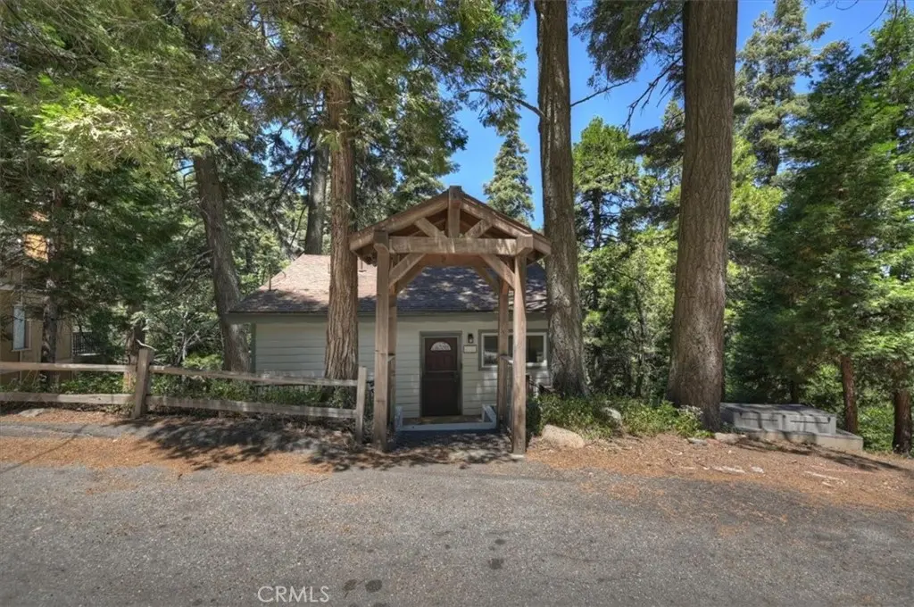 576 Kuffel Canyon Drive, Lake Arrowhead, CA — listing photo 1