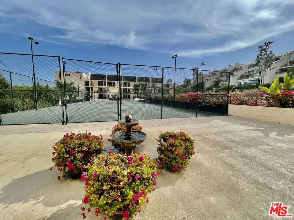 Residential Lease for rent at 23901 CIVIC CENTER Way 257, Malibu, Los Angeles County, CA featuring 2 beds and 2 baths
