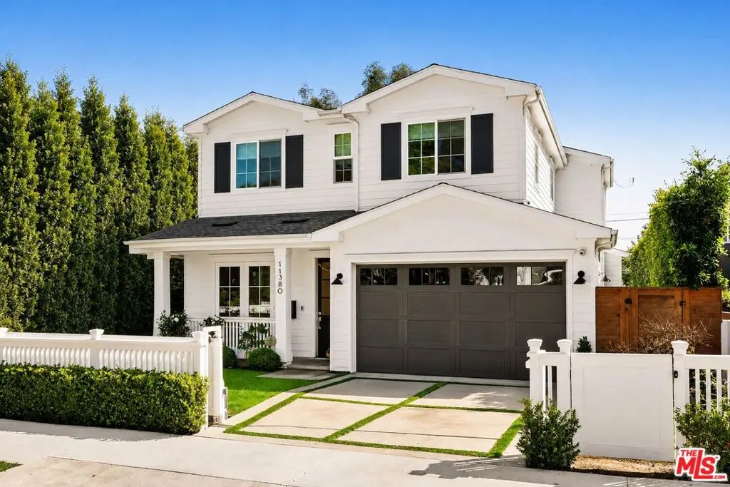 Single Family Residence for sale at 11380 Waterford St, Los Angeles, CA featuring 4 beds and 5 baths