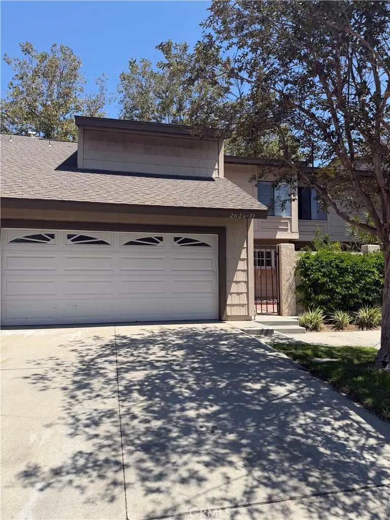 2624 N Tustin Avenue D, Santa Ana, CA — listing photo 1