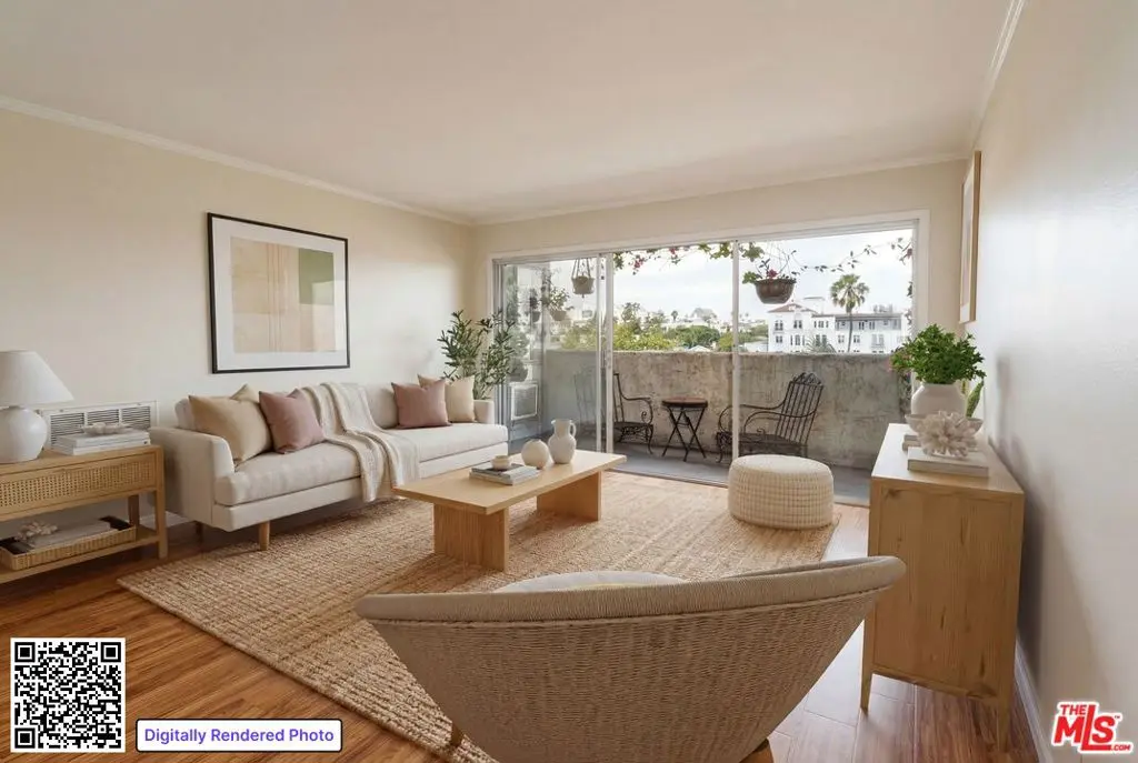 8400 De Longpre Avenue 410, West Hollywood, CA — listing photo 1