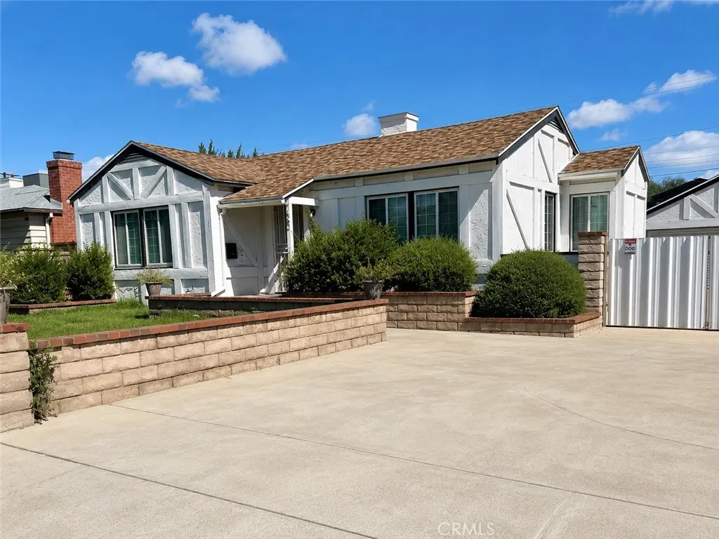 7662 Paso Robles Avenue, Van Nuys, CA — listing photo 1