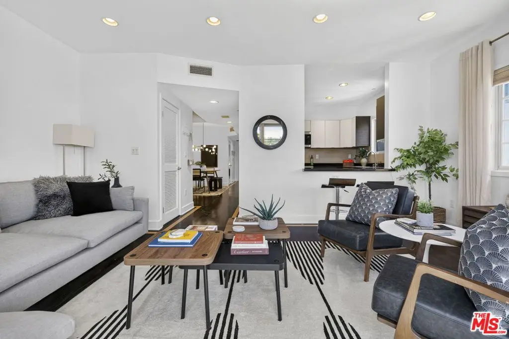 Condominium for sale at 125 S Sweetzer Avenue PH2A, Los Angeles, CA featuring 3 beds and 2 baths
