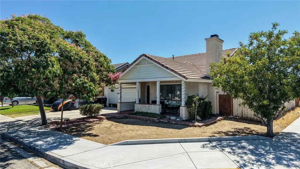 12244 Cobblestone, Victorville, CA — listing photo 1