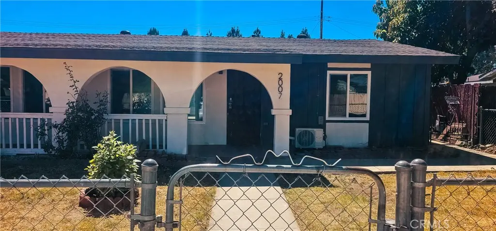 Residential Lease for rent at 2007 Baudin, Pomona, Los Angeles County, CA featuring 3 beds and 2 baths