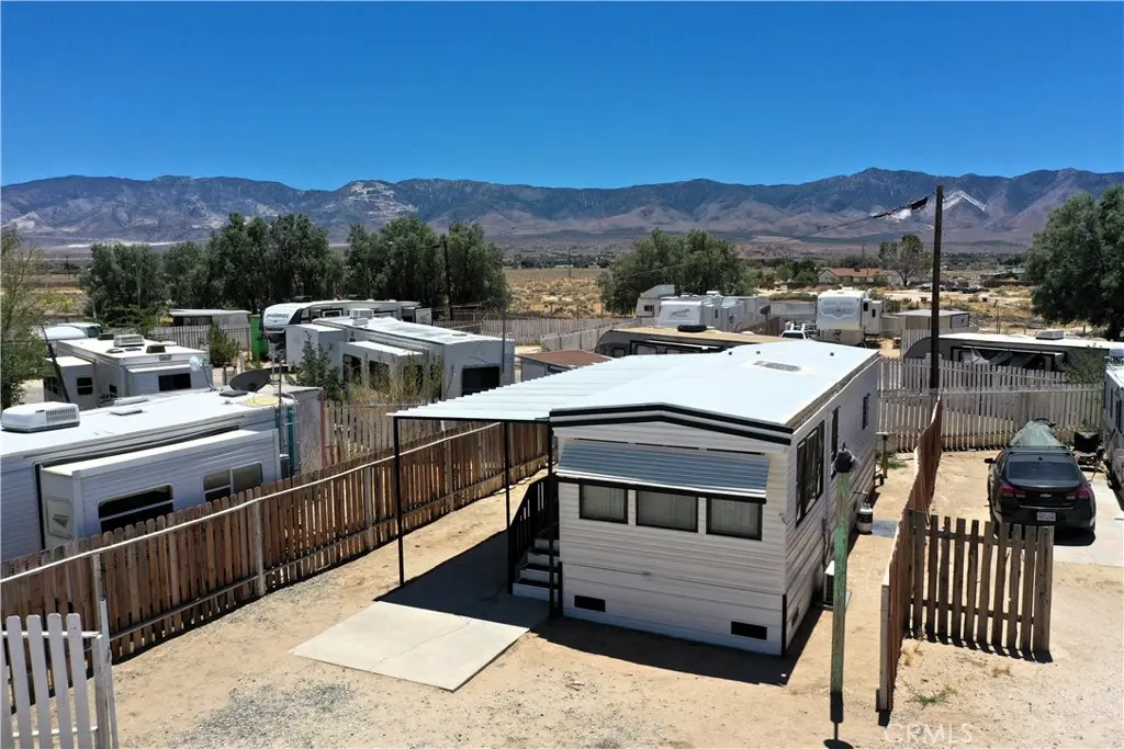 11250 Barstow Road 18, Lucerne Valley, CA — listing photo 1