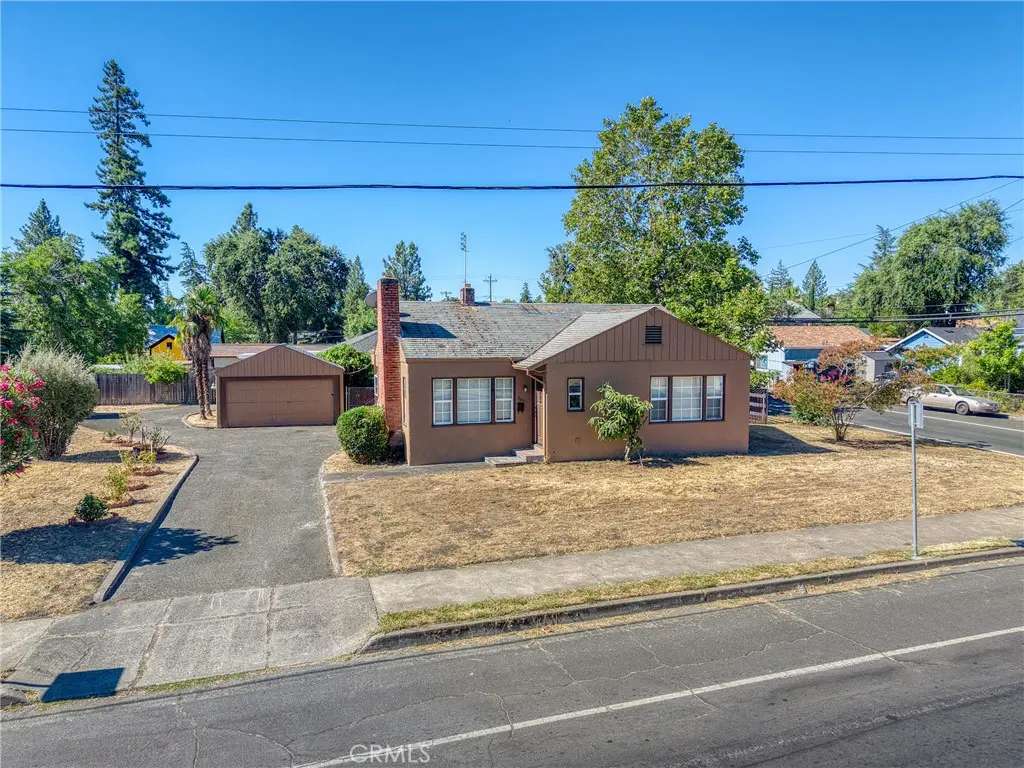 295 Clearlake Avenue, Lakeport, CA — listing photo 1
