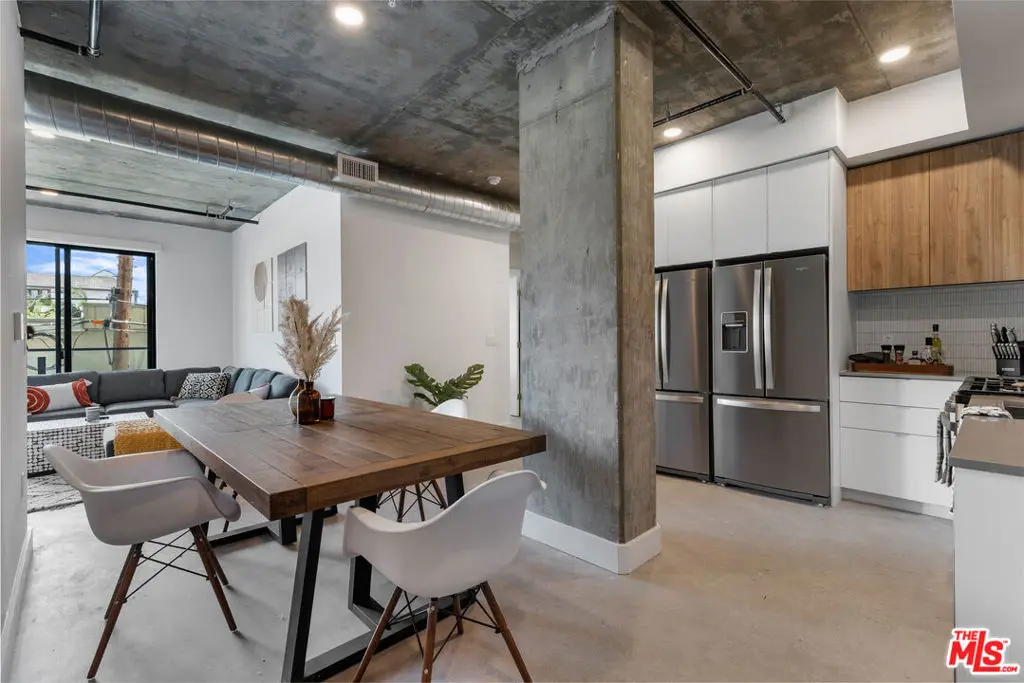 3800 Mentone Avenue 407, Culver City, CA — listing photo 1