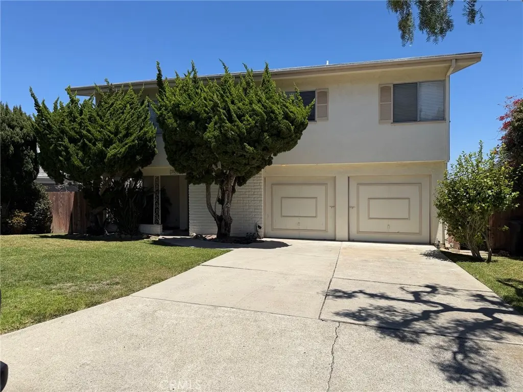 Single Family Residence for rent at 33842 Granada, Dana Point, CA featuring 3 beds and 2 baths