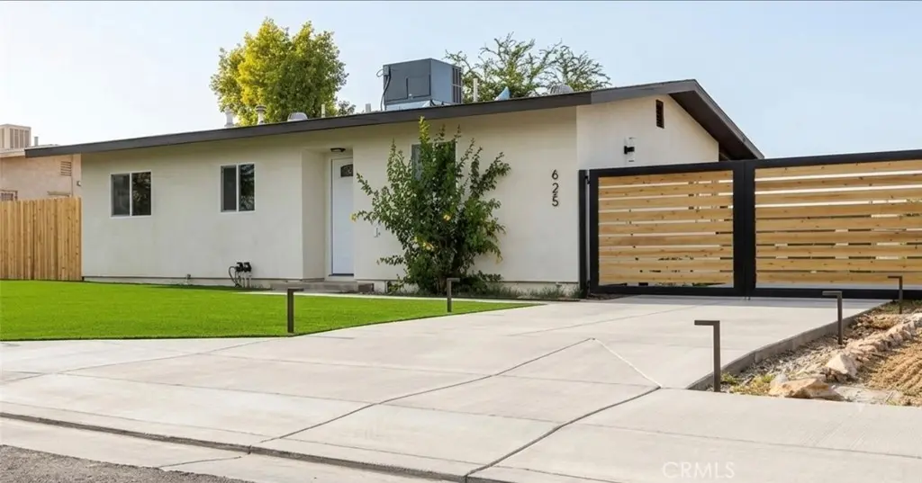 Single Family Residence for sale at 82360 Tahquitz, Indio, CA featuring 2 beds and 1 bath