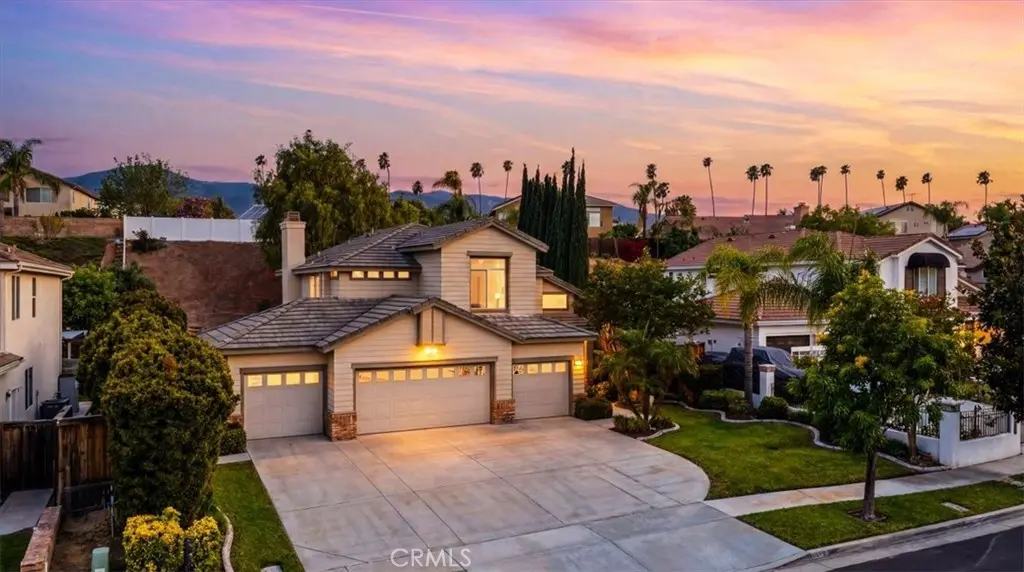 Single Family Residence for sale at 1584 Meadowlark, Corona, CA featuring 4 beds and 3 baths