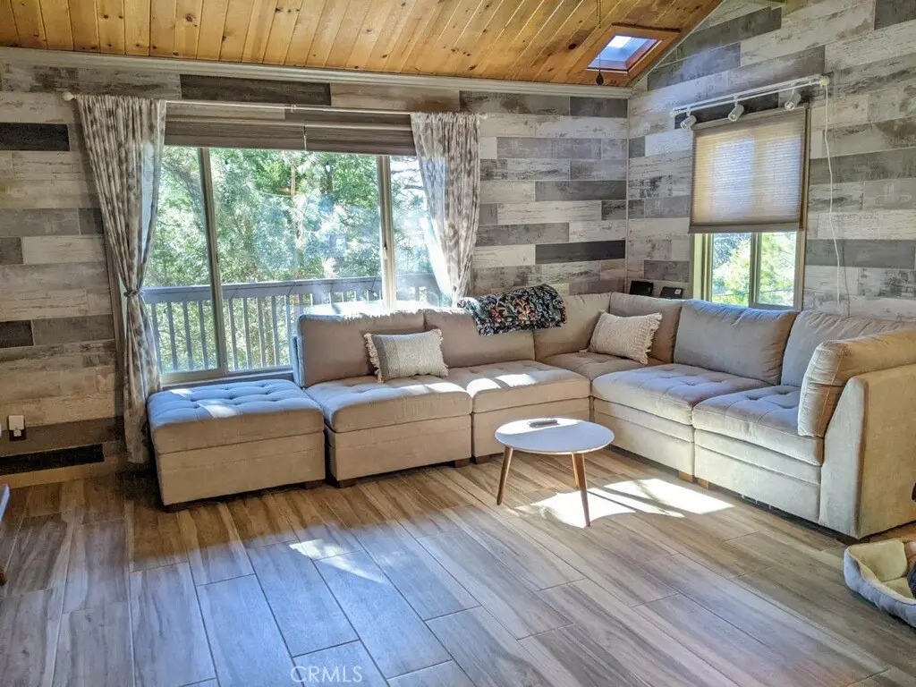 31434 Circle View Drive, Running Springs, CA — listing photo 1