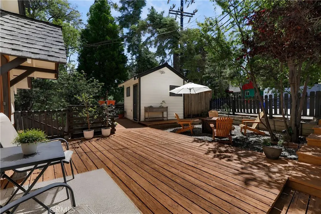 335 Oak, Lake Arrowhead, CA — listing photo 1